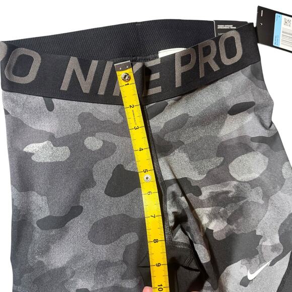 14.  NEW W/ Tag  Nike Women's Pro Icon Clash 7/8 Camo Leggings Size Medium - Picture 6 of 10